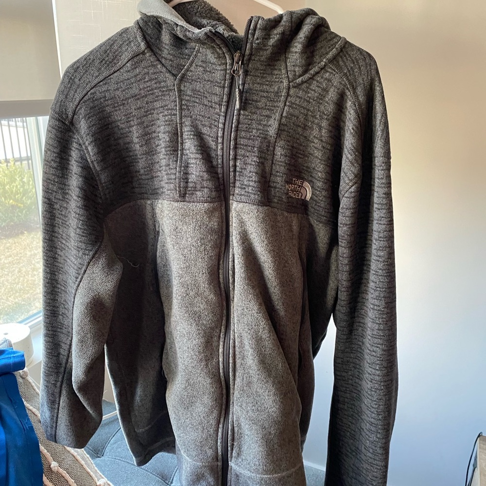 Men’s XL North Face Quarter zip LIKE NEW